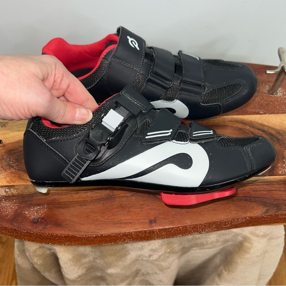 Peloton Cycling Shoes Delta Look Cleats Black Red Clip in Spin Shoes EU 39 US8 8 - Picture 7 of 11